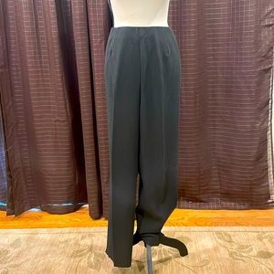 Travel Smith black pants with interior hidden pocket